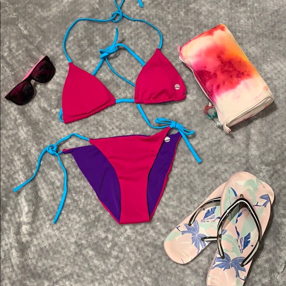Sole East Reversible bikini.